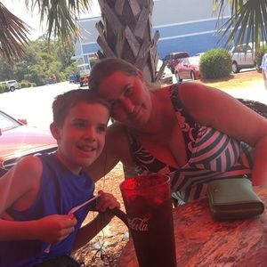 Meet your Posher, Joyce